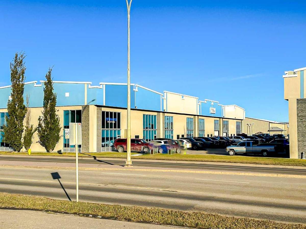 Grande Prairie, AB T8V 6H2,10920 84 AVE #304