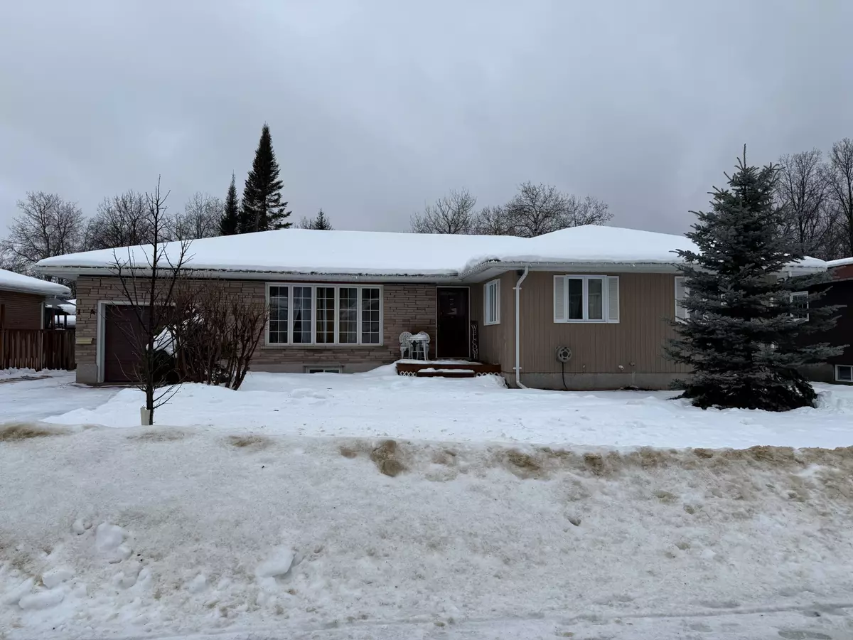 Kapuskasing, ON P5N 1Y5,14 Ottawa ST