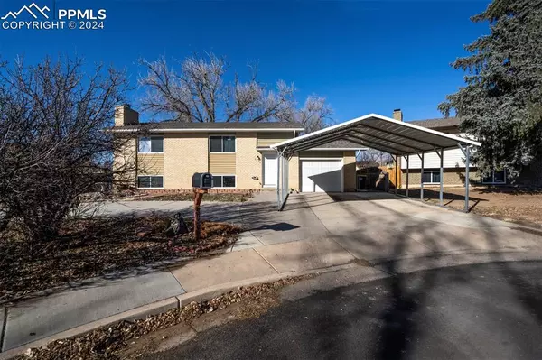 6830 Cliff Palace CT, Colorado Springs, CO 80911