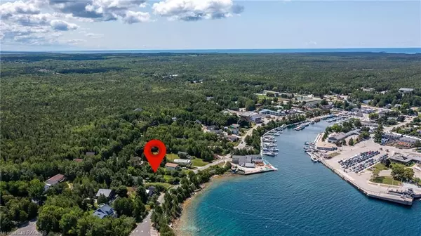 Northern Bruce Peninsula, ON N0H 2R0,60 BAY ST S