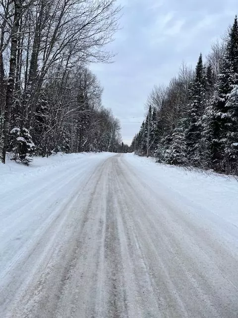 Parry Sound, ON P0B 1J0,0 Whitney RD