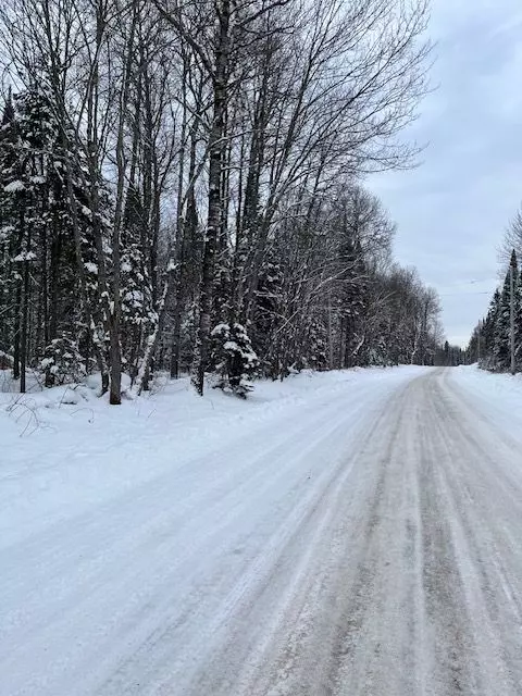 Parry Sound, ON P0B 1J0,0 Whitney RD