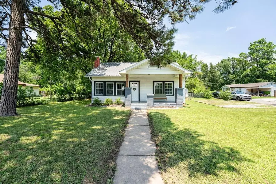 1101 W Chickasaw Avenue, Sallisaw, OK 74955