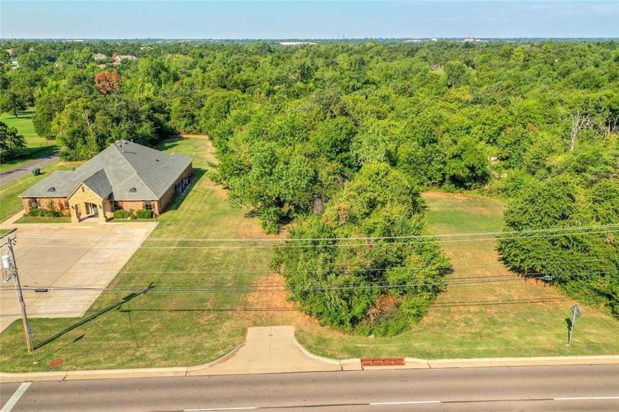 1025 S Post Road, Midwest City, OK 73130