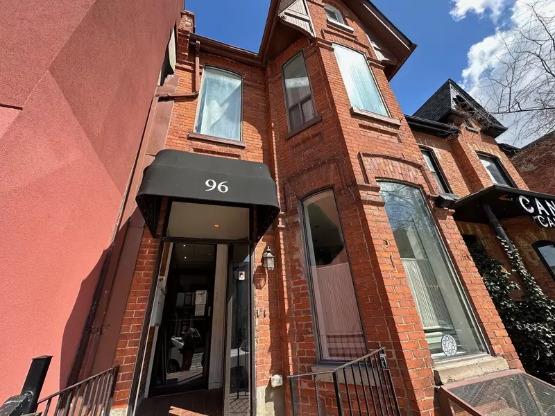 96 Harbord ST #4, Toronto C01, ON M5S 1G6