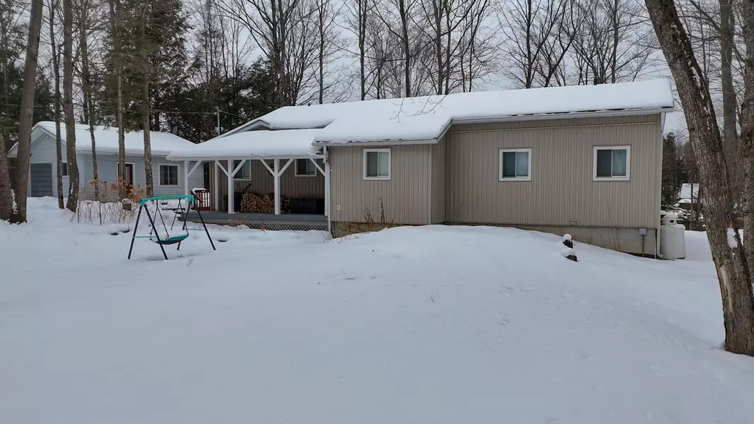 233 Doc Evans RD, North Kawartha, ON K0L 1A0