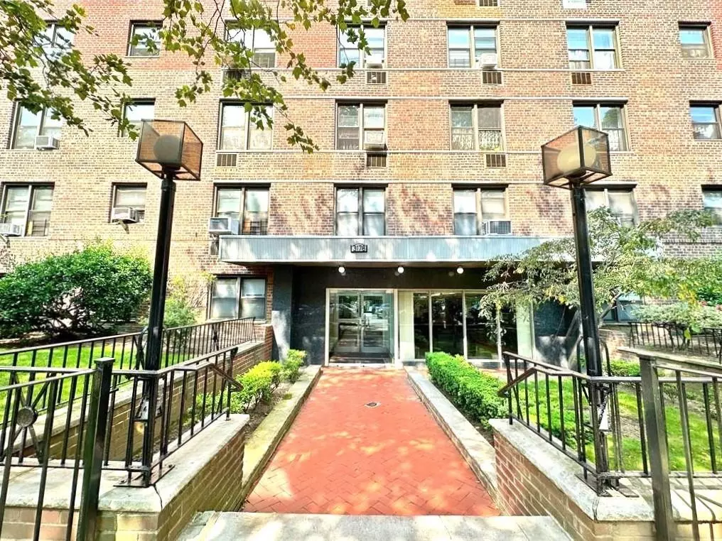 Brooklyn, NY 11229,3178 Nostrand AVE #1M