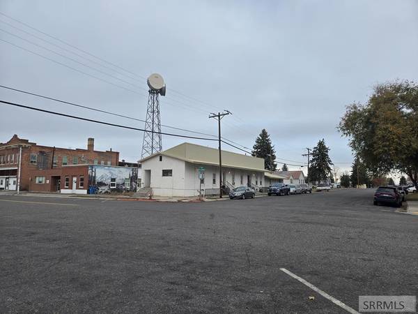 49 E Main ST, St Anthony, ID 83445