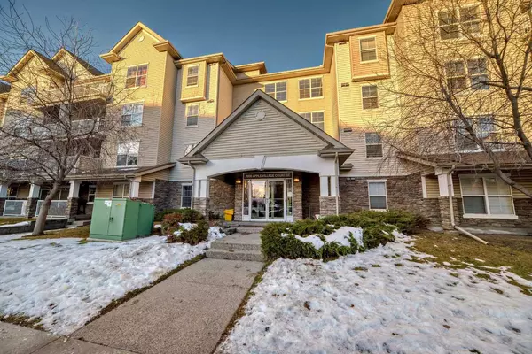 Calgary, AB T2Y 2W3,2000 Applevillage CT SE #405