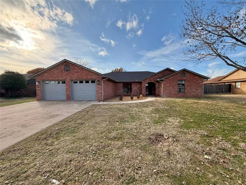 3613 Kings Way, Altus, OK 73521