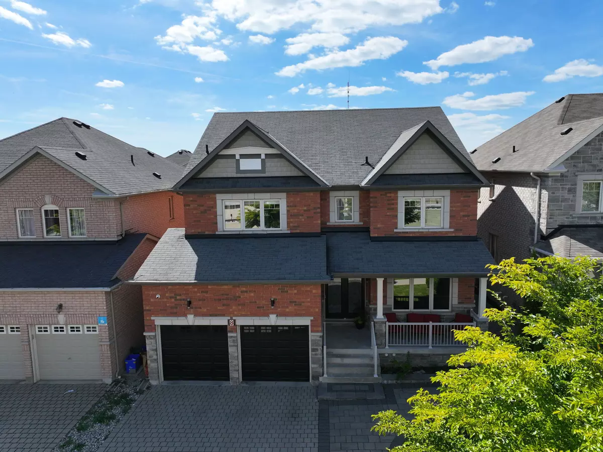 Richmond Hill, ON L4E 0M2,8 Philips Lake CT