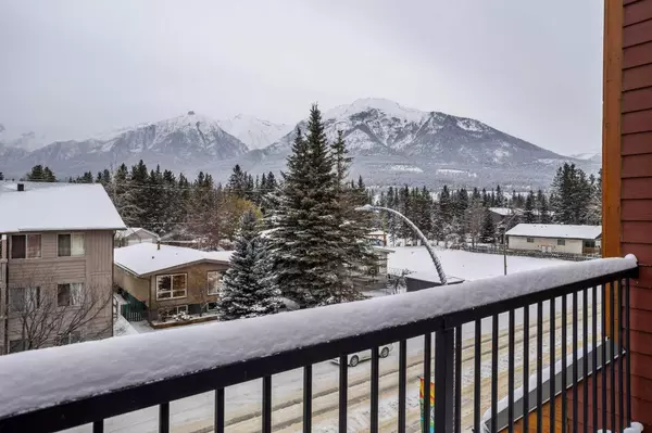 Canmore, AB T1W2J7,1002 8th AVE #307