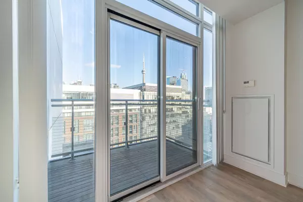 Toronto C01, ON M5V 0N7,525 Adelaide ST W #PH20