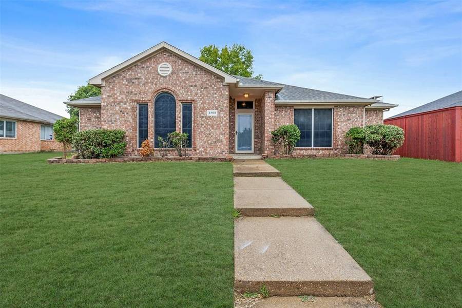 2709 Ash Creek, Mesquite, TX 75181