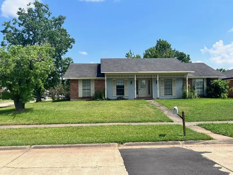 5504 Golden Meadows, Bossier City, LA 71112