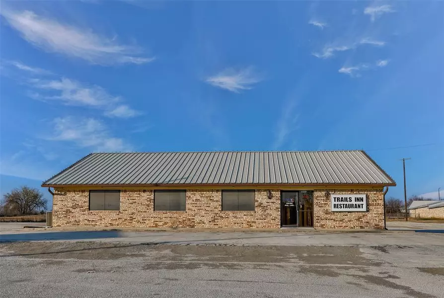 2921 E Highway 82 Highway, Gainesville, TX 76240