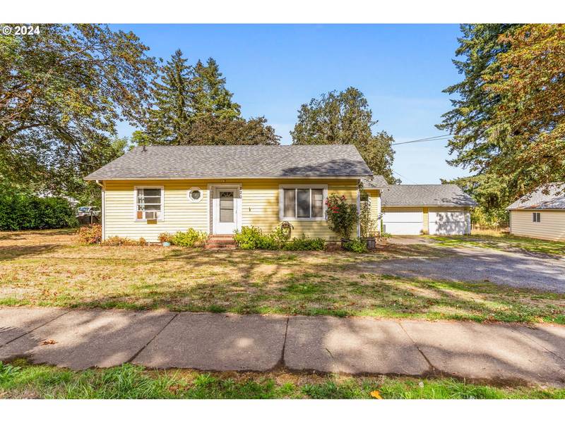 220 HOLLEY RD, Sweet Home, OR 97386