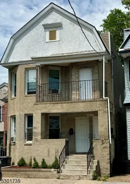 493 S 17th St, Newark City, NJ 07103