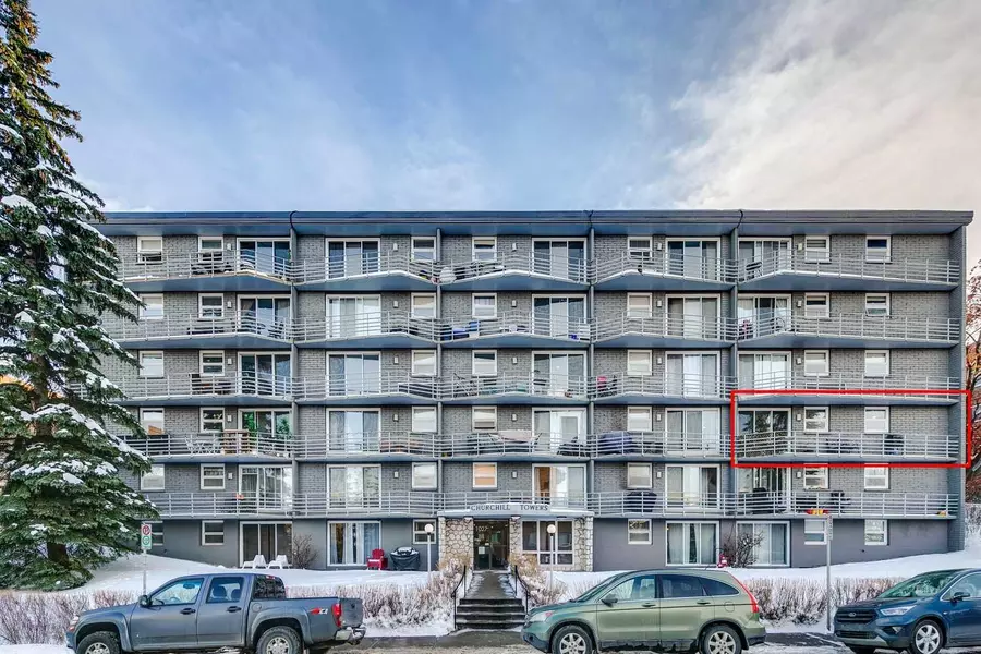 1027 Cameron AVE Southwest #302, Calgary, AB T2T 0K3