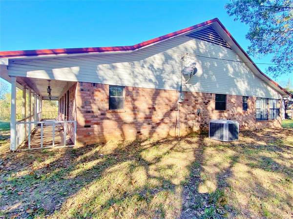 Annona, TX 75550,4169 County Road 4415