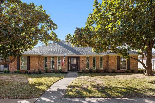 9058 Fairglen Drive, Dallas, TX 75231