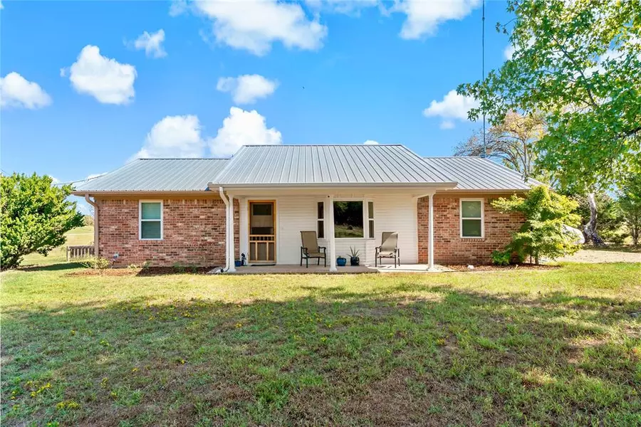 1193 County Road 44250, Powderly, TX 75473