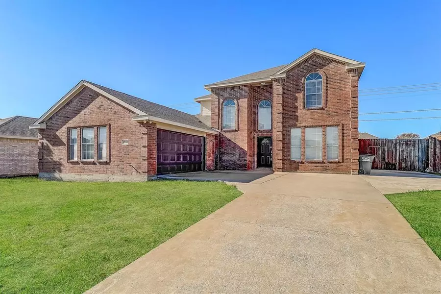 3001 Creekbend Court, Sachse, TX 75048