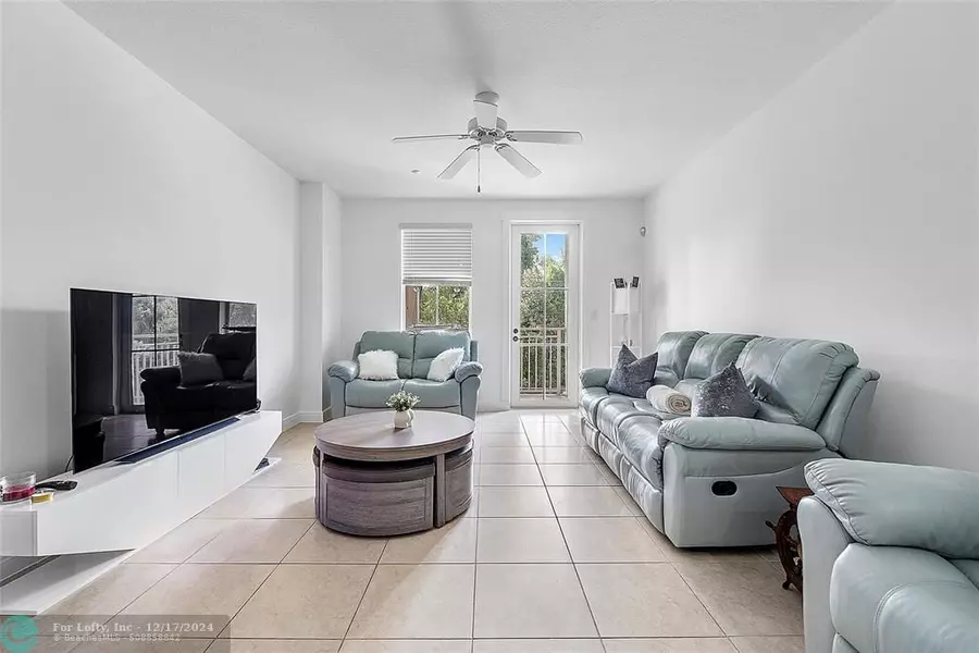 334 SW 14th Ave  #334, Fort Lauderdale, FL 33312