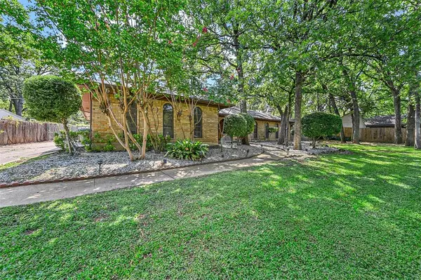 6108 Saddle Ridge Road, Arlington, TX 76016