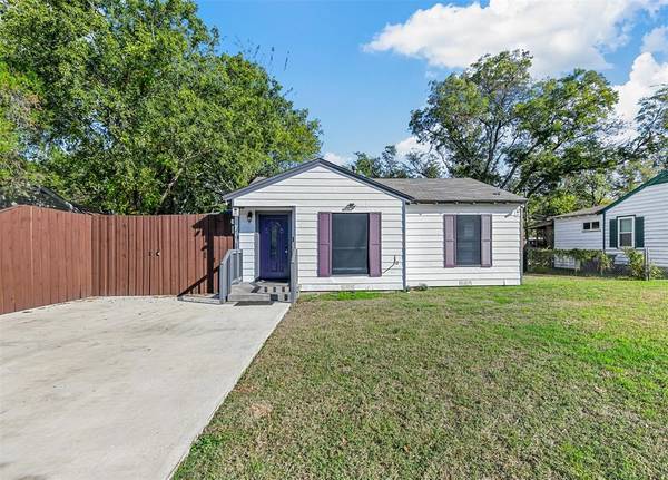 711 Gardiner Street, Arlington, TX 76012