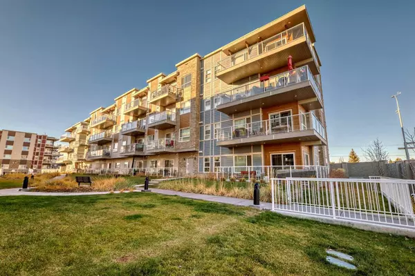 200 Harvest Hills PL NE #104, Calgary, AB T3K 2M7