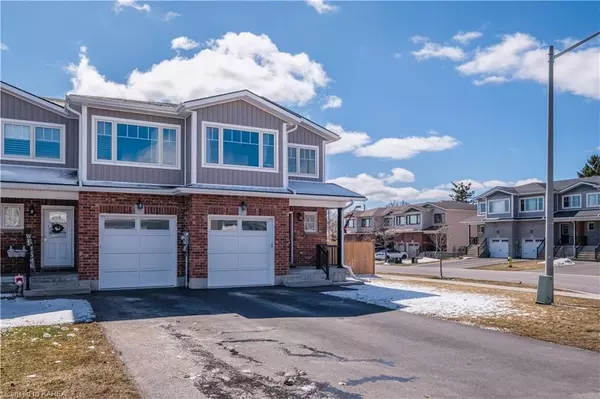 Loyalist, ON K7N 0B2,91 AMY LYNN DR