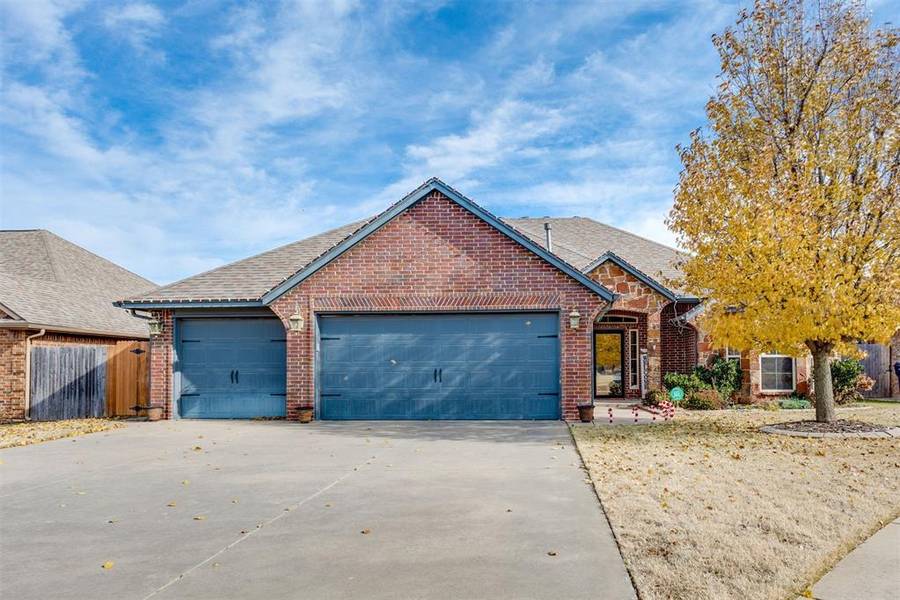 708 Evening Drive, Yukon, OK 73099