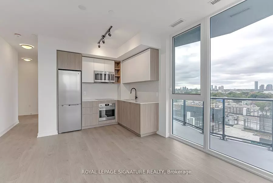 36 Zorra ST #904, Toronto W08, ON M8Z 1R7