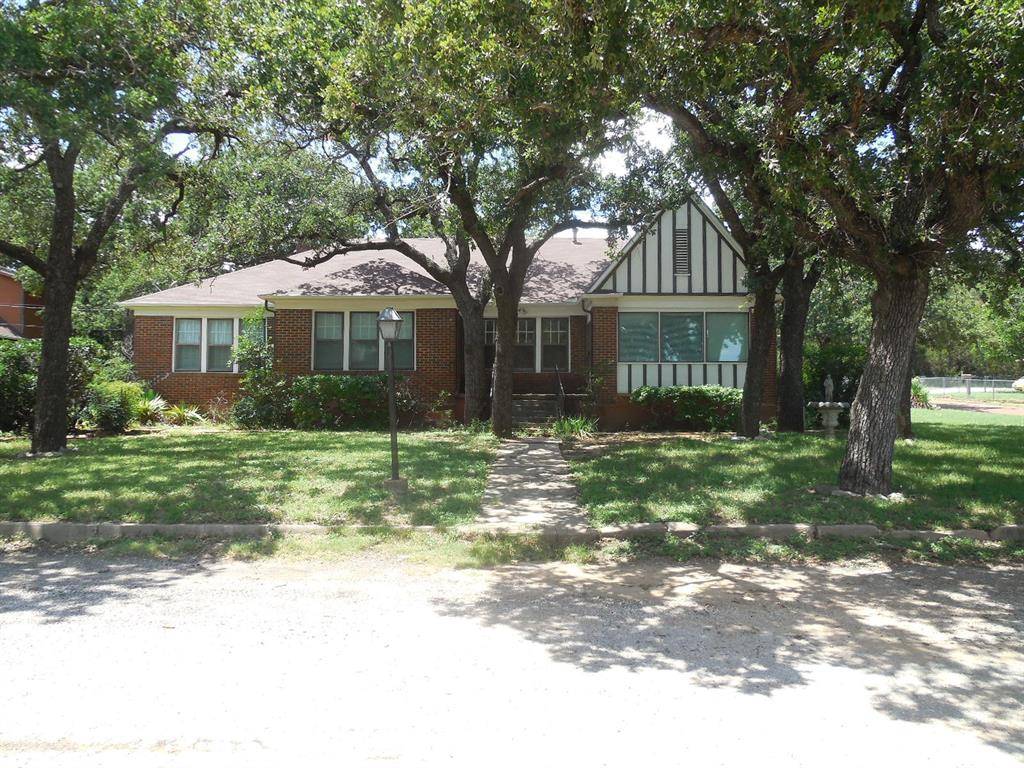 901 Cherry Street,  Ranger,  TX 76470