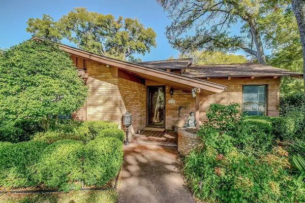 Fort Worth, TX 76109,4000 Bellaire Drive S