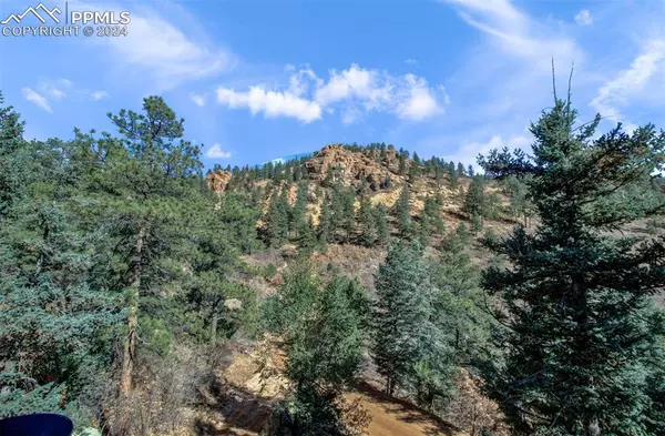 Manitou Springs, CO 80829,1344 Sun Valley LN