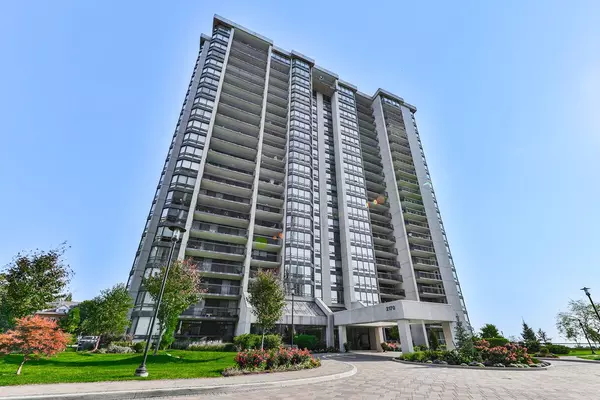 Oakville, ON L6L 5V1,2170 Marine DR #PH2