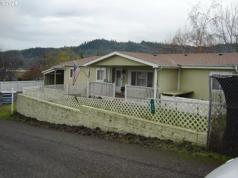 73 NE RONALD ST, Winston, OR 97496