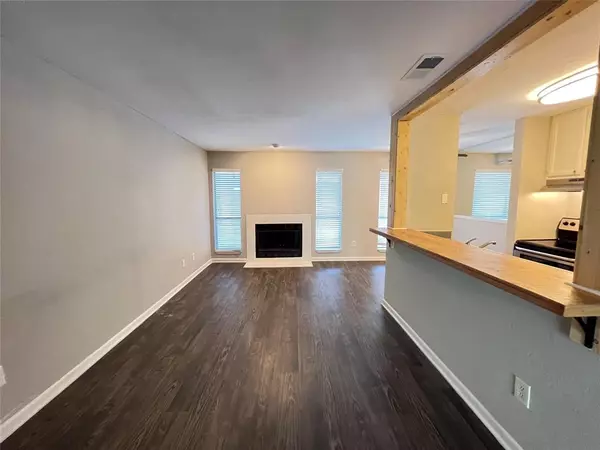 Dallas, TX 75246,4502 Gaston Avenue #311