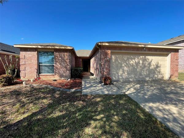 12805 Dove Field Lane, Balch Springs, TX 75180