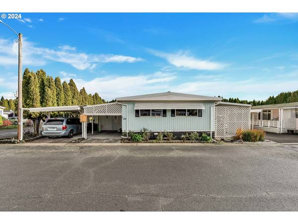 4882 LANCASTER DR #110, Salem, OR 97305