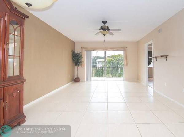 Boca Raton, FL 33428,9796 Marina  #225