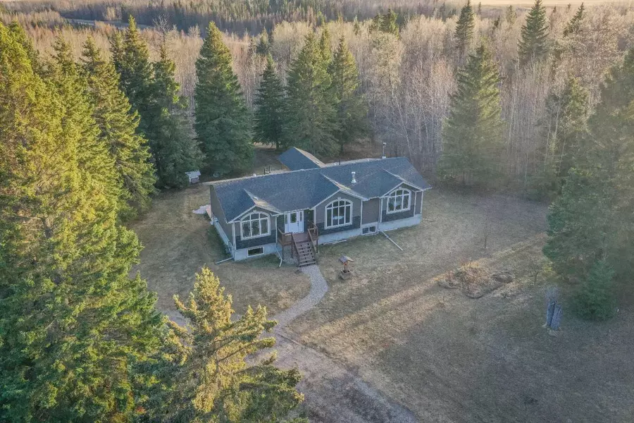 14127 Township Road 554, Rural Yellowhead County, AB T7E 3J3