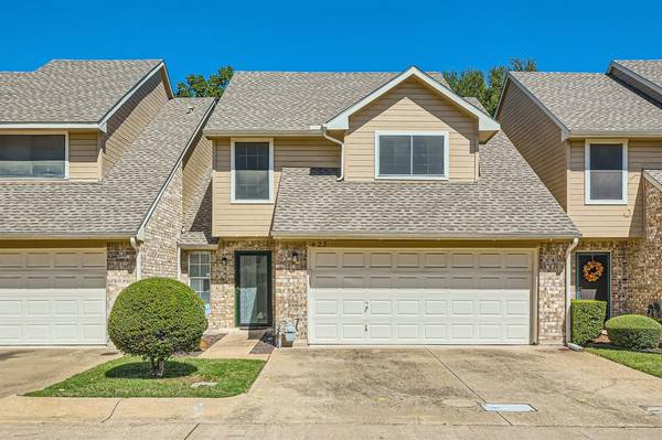 423 Oak Leaf Drive, Duncanville, TX 75137