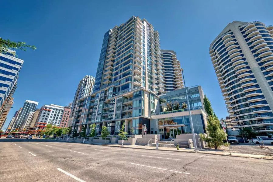 1025 5 AVE Southwest #901, Calgary, AB T2P 1N4