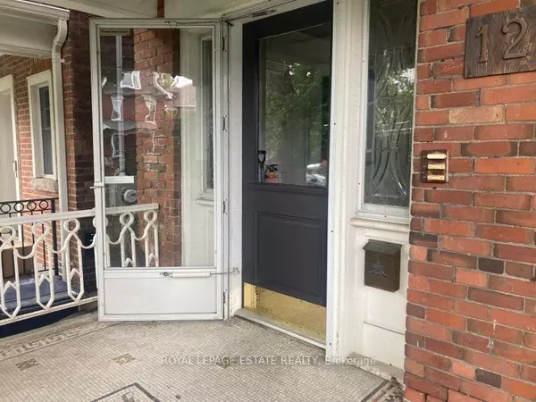 Toronto W02, ON M6P 2L9,128 Mavety ST #Unit 3