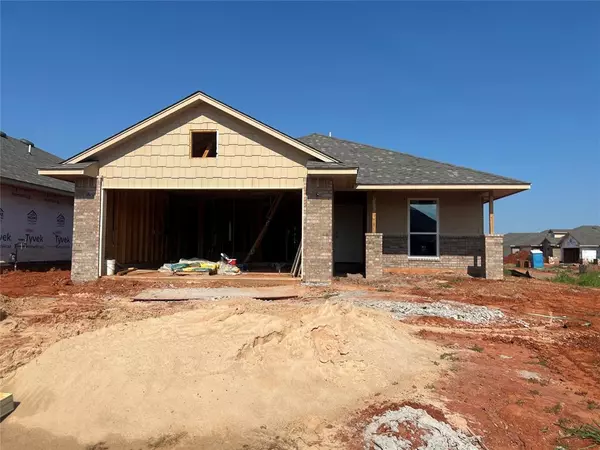 Edmond, OK 73012,18000 Austin Court