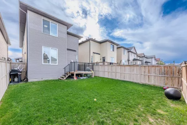 Calgary, AB T3J0R8,509 Saddlelake DR NE