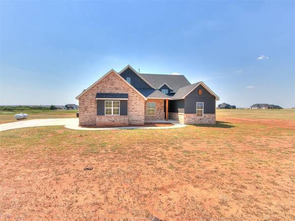 4253 Hawthorne Street, Piedmont, OK 73078